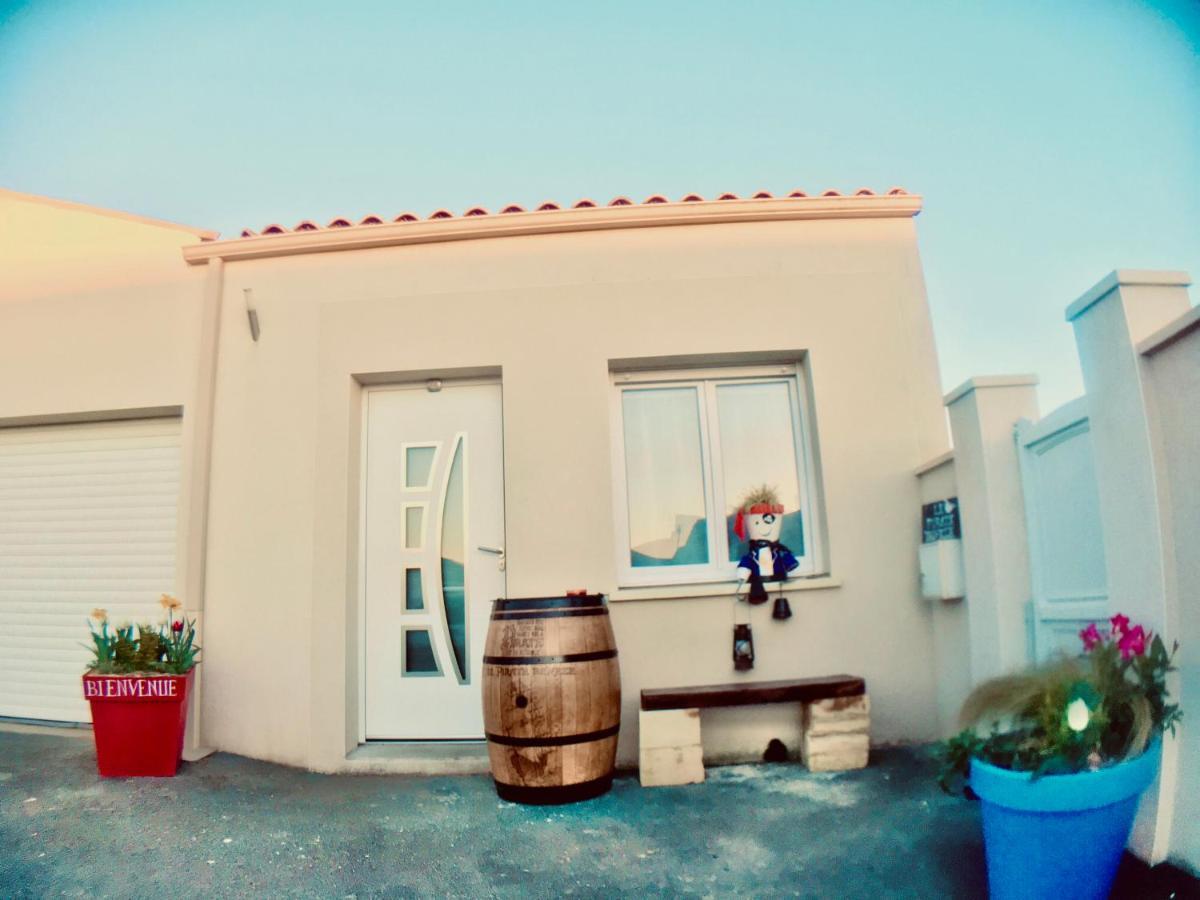 "Le Pirate Beneze"Gite Insolite,Situation Ideale,Accueil Attentionne Trizay Esterno foto