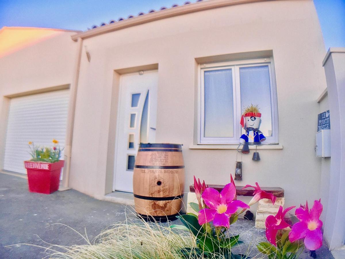 "Le Pirate Beneze"Gite Insolite,Situation Ideale,Accueil Attentionne Trizay Esterno foto